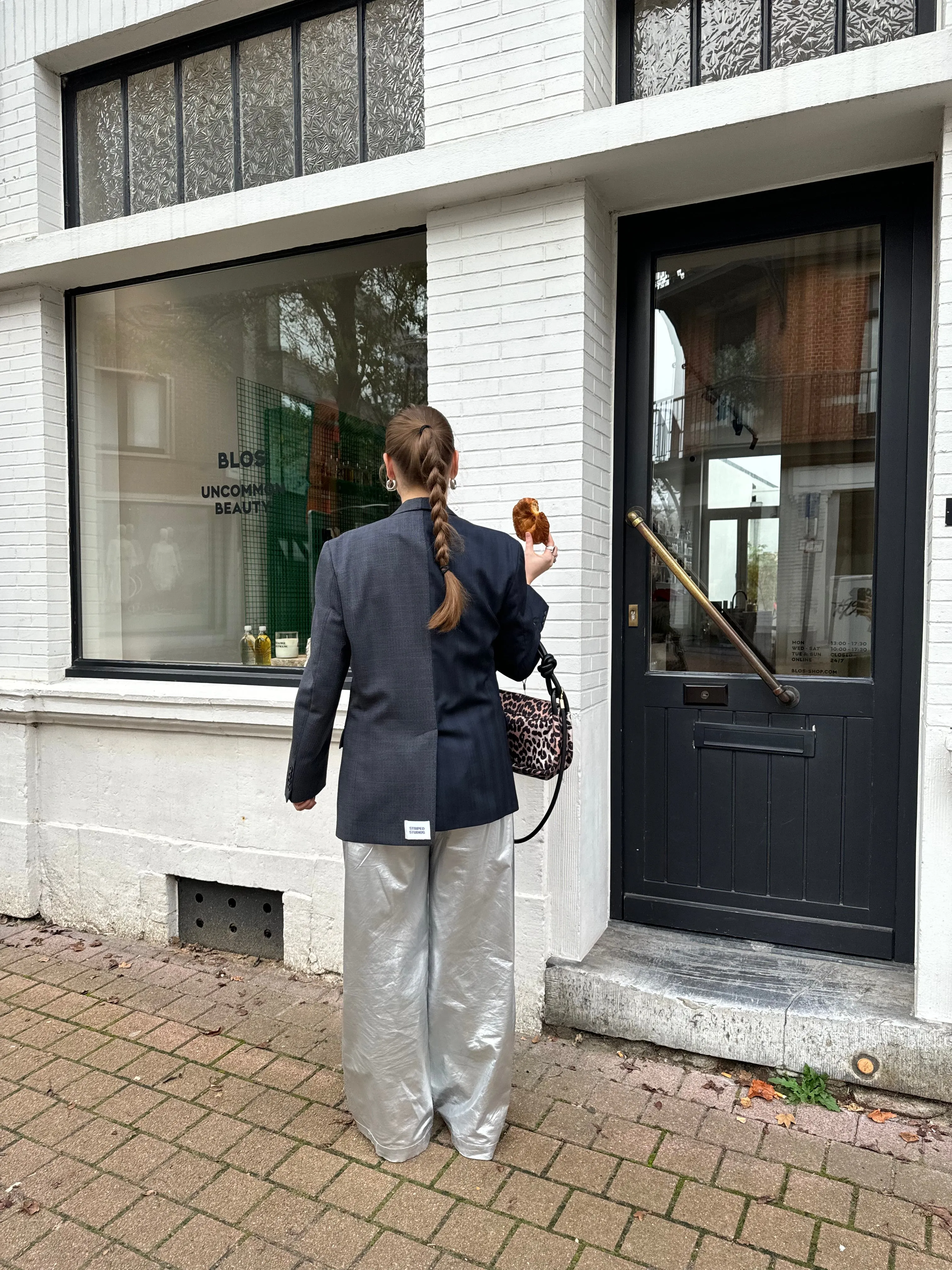 “LE COLIER ASYMETRIQUE,, upcycled blazer