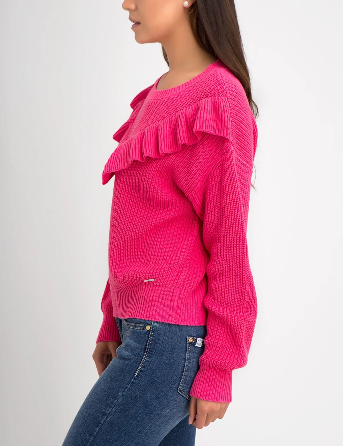 RUFFLE V-NECK SWEATER