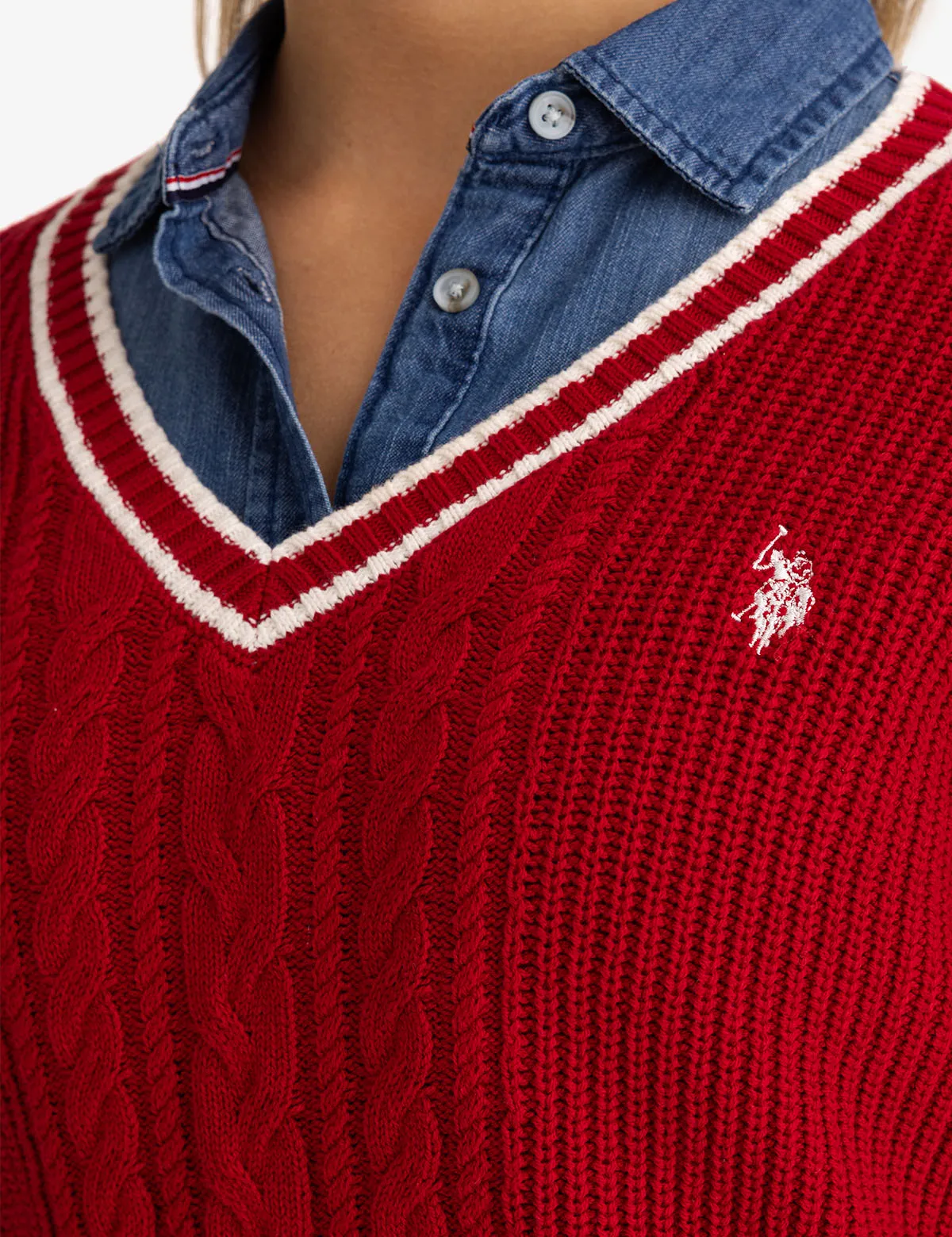 TIPPED CABLE V-NECK SWEATER