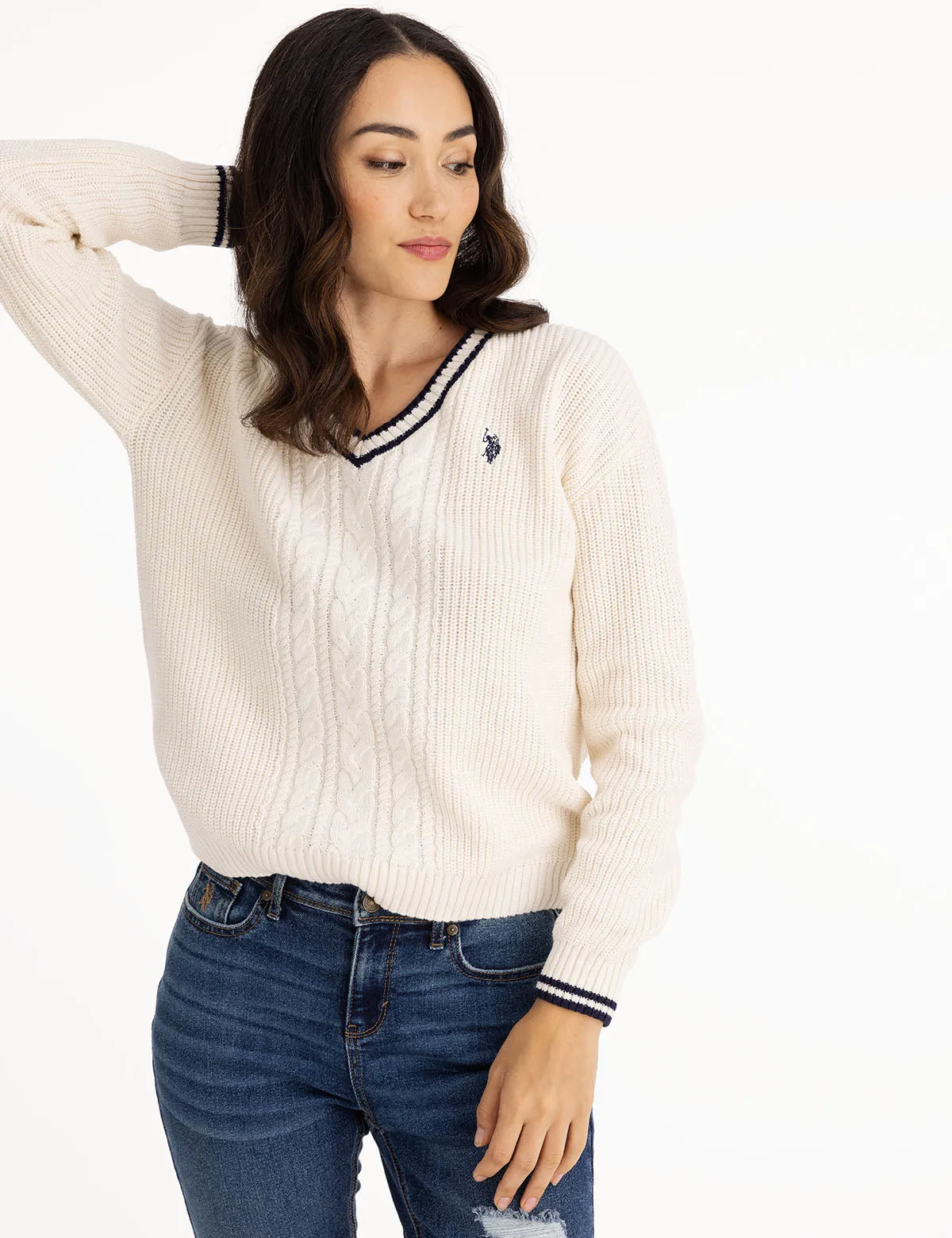 TIPPED CABLE V-NECK SWEATER